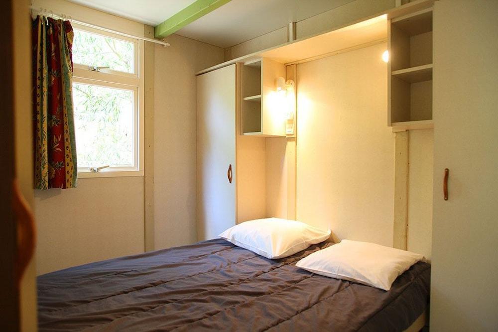 Camping Bella Vista Καλβί Εξωτερικό φωτογραφία