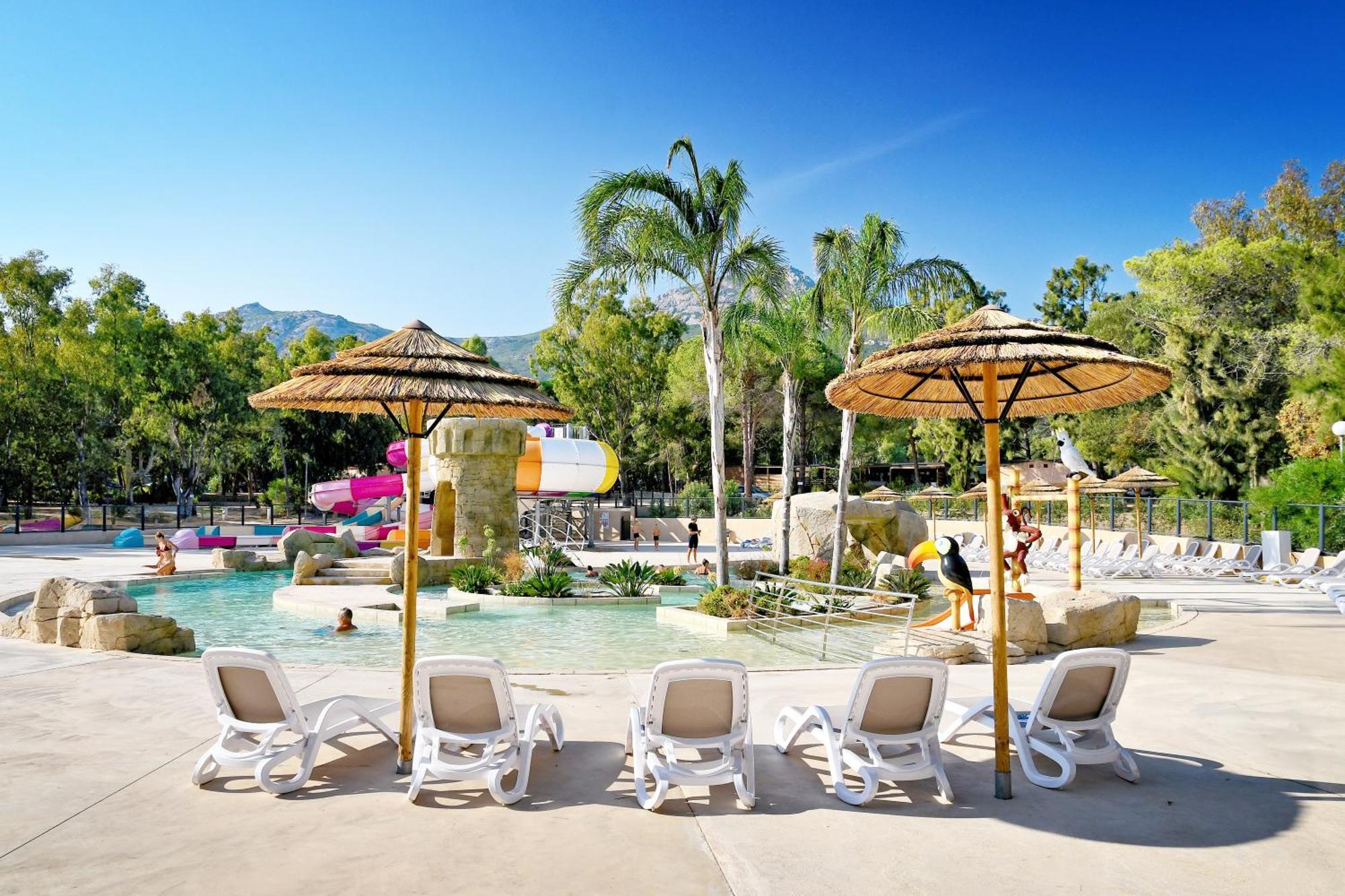 Camping Bella Vista Καλβί Εξωτερικό φωτογραφία